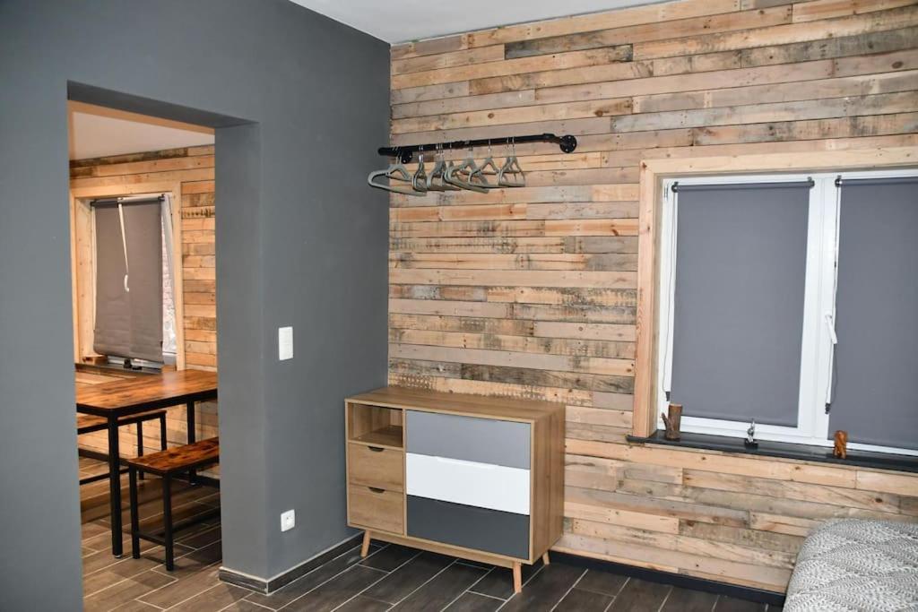 ברוחלטה Logement In Wood מראה חיצוני תמונה