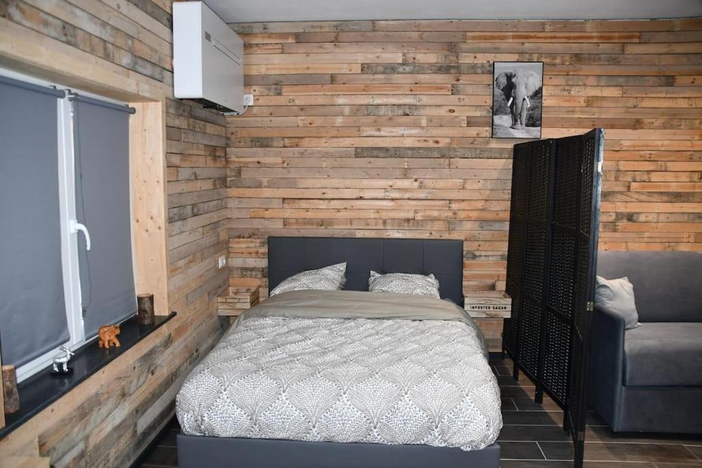 ברוחלטה Logement In Wood מראה חיצוני תמונה